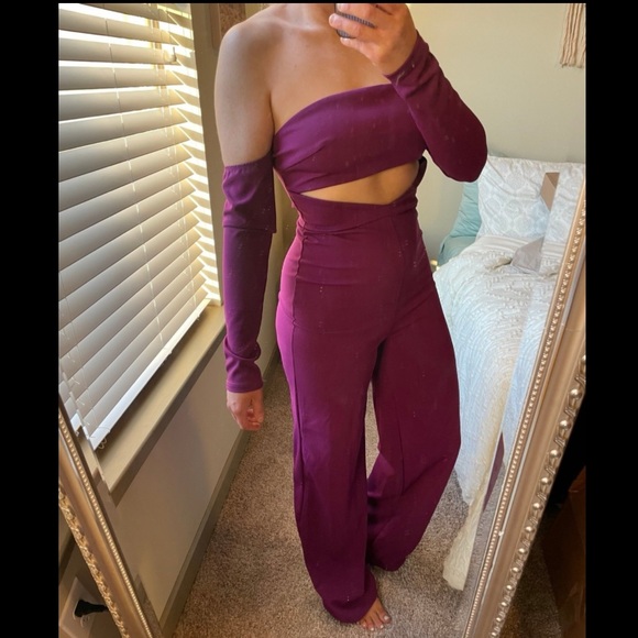 Fashion Nova Off shoulder Jumpsuit - Picture 4 of 5